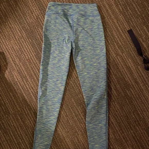 Lilly Pulitzer Luxletic Weekender Midi Leggings - Picture 3 of 3